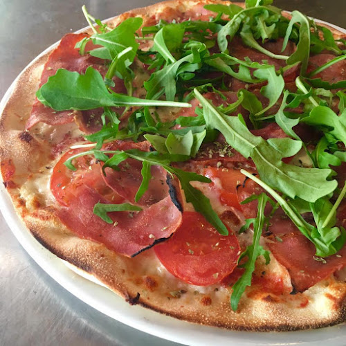 Piano Cafe Pizzeria & Pub - Gastronómia a pohostinstvo