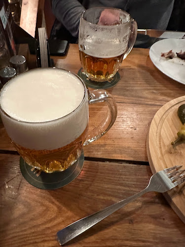 Saratov - Reštaurácia a pizzeria - Gastronómia a pohostinstvo