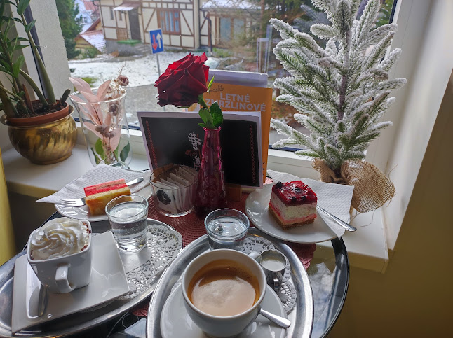 Comentarii opinii despre Trio Caffè