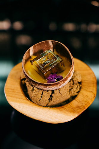 Opinii despre Mirror Bar în Bratislava - Gastronómia a pohostinstvo