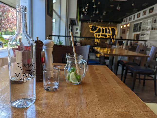 Manzo Steak & Burger