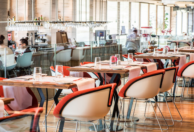 Yasmin Restaurant & Cafe