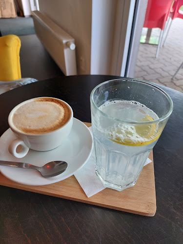 Opinii despre MÚV café în Bratislava - Gastronómia a pohostinstvo