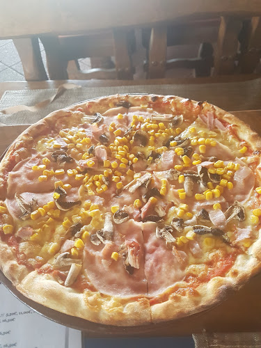 Opinii despre Pizzeria pod Kostrínom în Klátova Nová Ves - Gastronómia a pohostinstvo