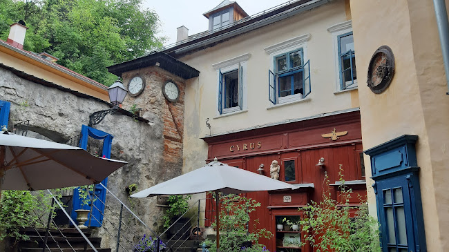 Old Men's Cigar Club - Gastronómia a pohostinstvo