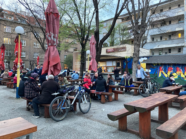 Comentarii opinii despre Kembridž Pub