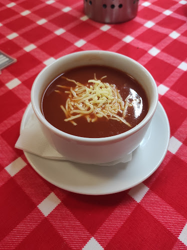 Opinii despre Olive Tree în Staré Mesto - Gastronómia a pohostinstvo