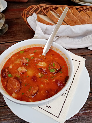 Koliba Červený Kút - Gastronómia a pohostinstvo