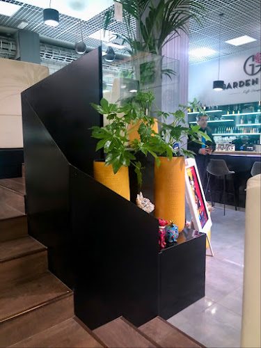 Opinii despre Garden Cafe & Kvety Victor în Poprad - Gastronómia a pohostinstvo