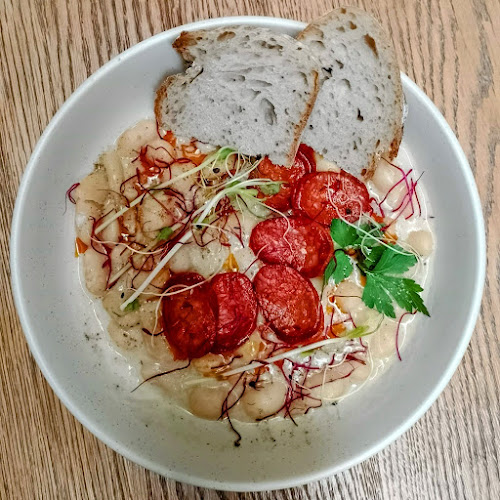 Opinii despre Rotunda Spiegelsaal în Trnava - Gastronómia a pohostinstvo