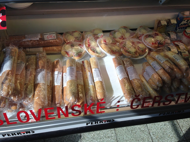 Lahôdky Lienka // Trenčín