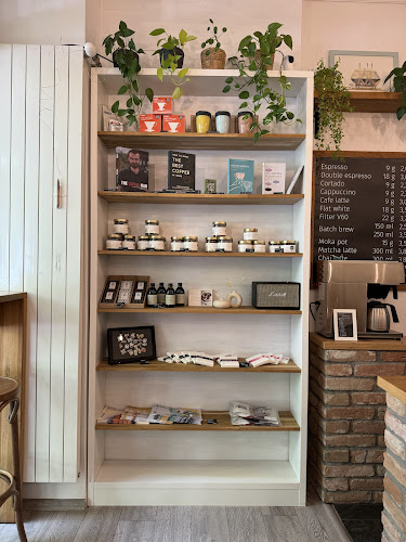 Comentarii opinii despre Moka Coffee shop