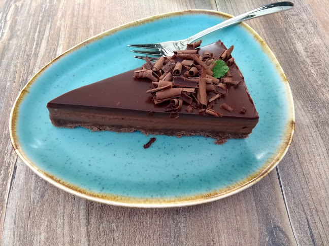 19, Nám. sv. Trojice 23, 969 01 Banská Štiavnica