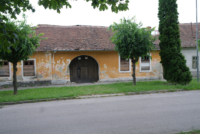 Sukenicka Modra - Gastronómia a pohostinstvo