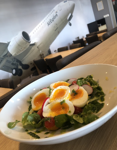 Opinii despre TakeOff în Bratislava - Gastronómia a pohostinstvo