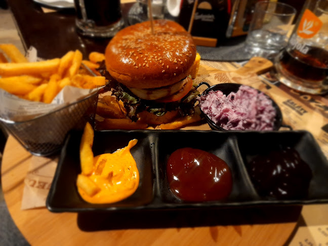 Opinii despre LOZANO Pizzeria & Pub în Bratislava - Gastronómia a pohostinstvo