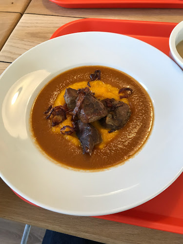 Comentarii opinii despre Šestka Canteen