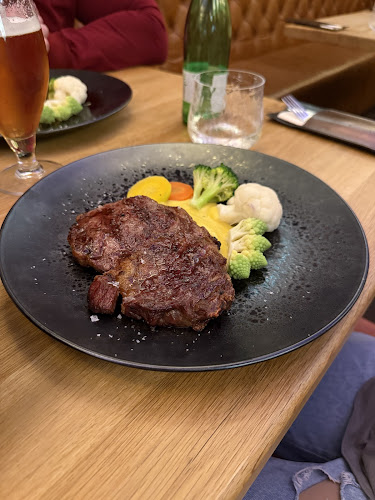 Comentarii opinii despre Meet Meat Restaurant & Bar