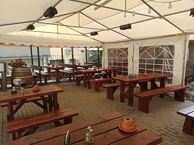 Reštaurácia Slamená Búda - Gastronómia a pohostinstvo