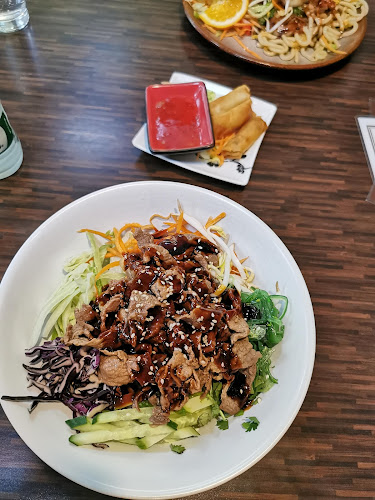 Opinii despre Viet Pho Vietnam & Asia Restaurant în Bratislava - Gastronómia a pohostinstvo