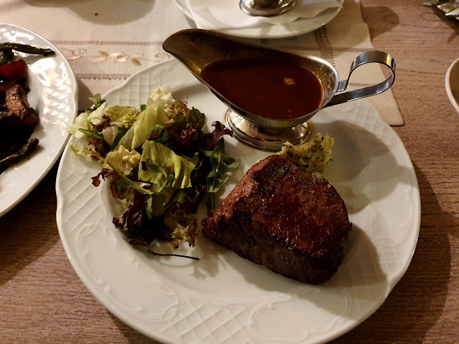 Opinii despre Tenis restaurant în Bratislava - Gastronómia a pohostinstvo