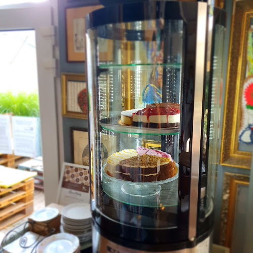 Comentarii opinii despre Antikvariát Kaviareň