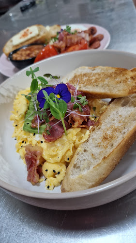 Opinii despre Bistrology în Nové Mesto nad Váhom - Gastronómia a pohostinstvo