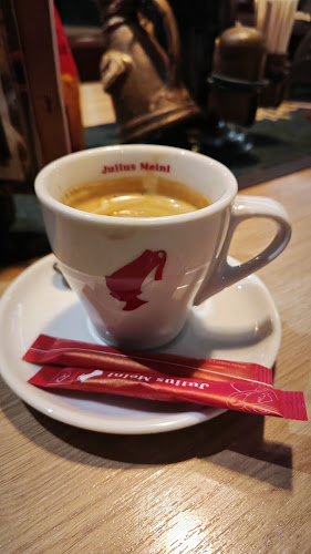 Opinii despre Bizón Urquell Pub în Bratislava - Gastronómia a pohostinstvo