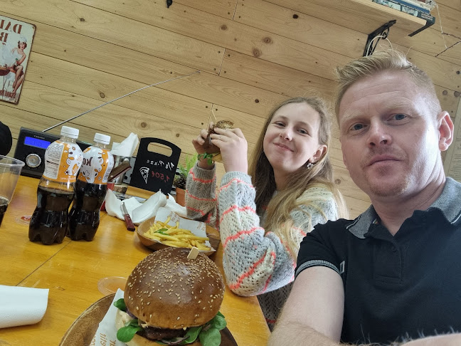 Opinii despre Monkey Burger Kežmarok în Kežmarok - Gastronómia a pohostinstvo