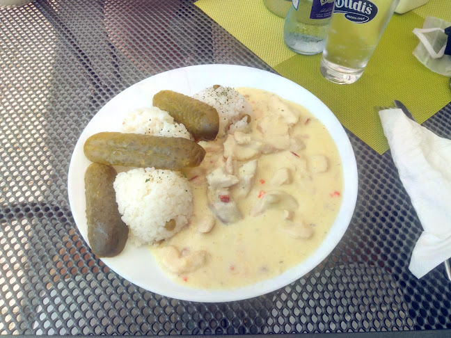 Fiesta Restaurant & Cafe