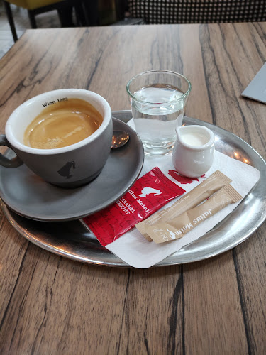 Opinii despre Julius Meinl în Košice - Gastronómia a pohostinstvo