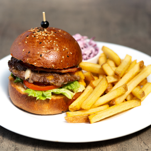 Bufet Trója - Gastronómia a pohostinstvo