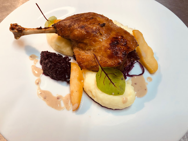 Opinii despre Krušovická hospoda în Senica - Gastronómia a pohostinstvo