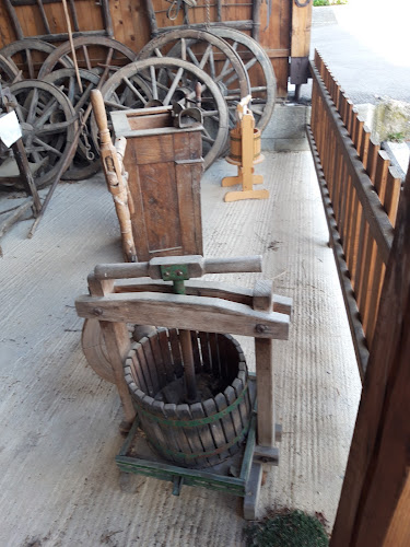 Gazdovstvo Uhliská - Trenčianska Závada