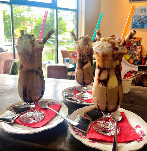 Montmartre Café Gallery - Bratislava