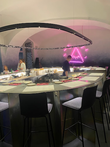 Opinii despre Iasai Food Bar & more în Bratislava - Gastronómia a pohostinstvo