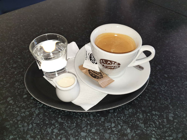 Cafe de la tutti - Gastronómia a pohostinstvo