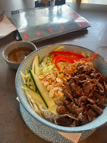 Comentarii opinii despre Halong - Vietnam Food and Sushi