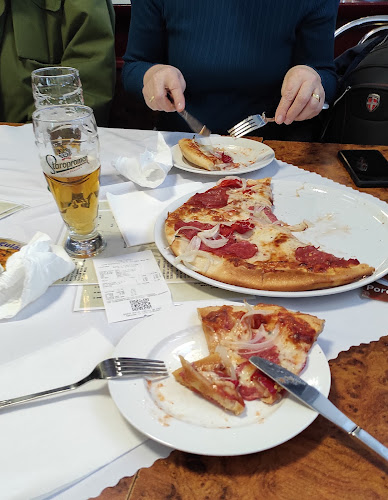 Opinii despre Pizza Pressburg în Staré Mesto - Gastronómia a pohostinstvo
