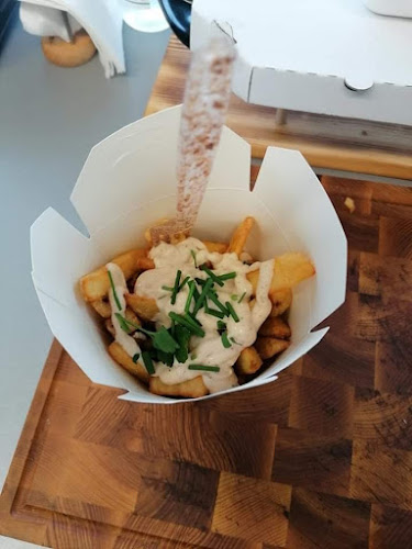 Langoš Street Food PB - Gastronómia a pohostinstvo