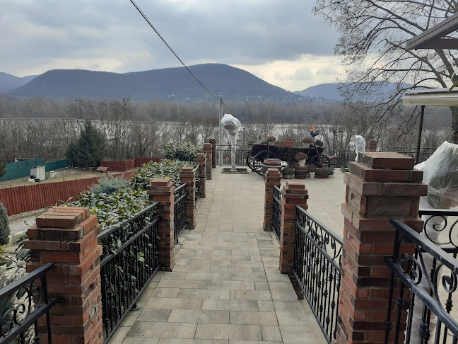 Reštaurácia a Penzión Modrá Ryba - Chľaba