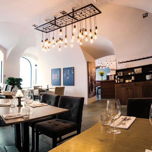 Ventúrska 1, 811 01 Bratislava