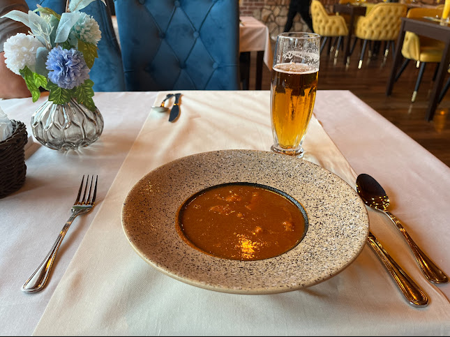 Opinii despre Reštaurácia a Penzión Modrá Ryba în Chľaba - Gastronómia a pohostinstvo