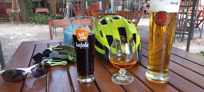 moča 697, 946 37 Moča