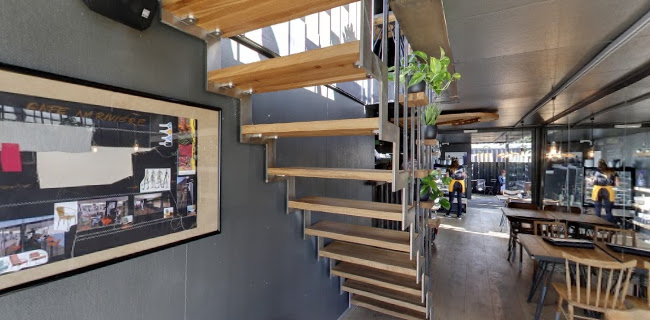 Kontajner na Riviére II - Gastronómia a pohostinstvo