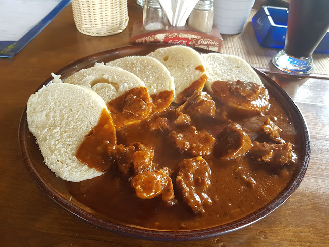 Pizzeria pod Kostrínom - Gastronómia a pohostinstvo