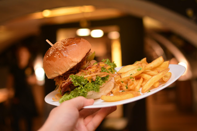 Comentarii opinii despre Lampáreň event Bar & Disco Restaurant