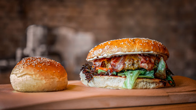 Comentarii opinii despre Mgr. Burger