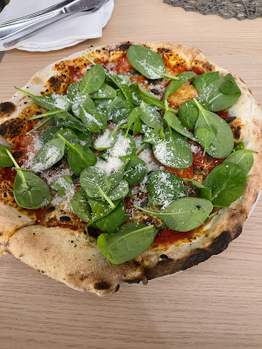 Opinii despre Zdravá Pizza în Košice - Gastronómia a pohostinstvo