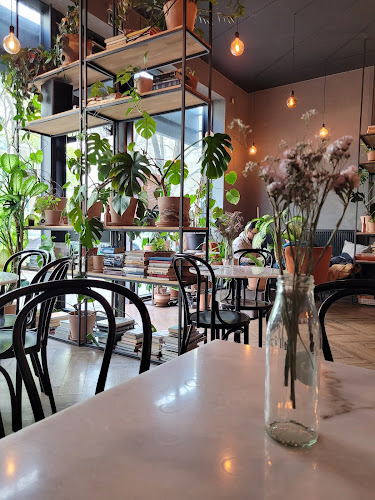 Ost block - Gastronómia a pohostinstvo